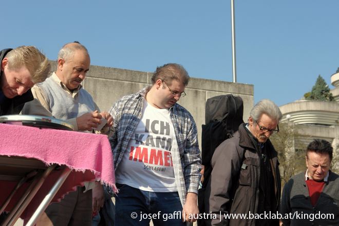 090404_flohmarkt_linz_rathaus-033