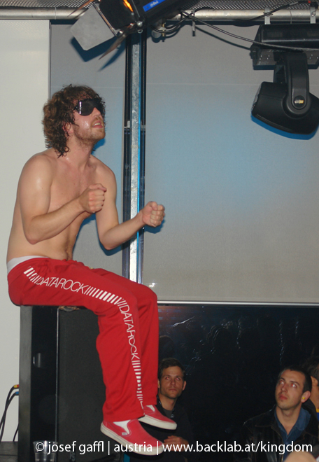 090423_crossing_europe_datarock-28