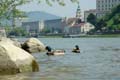 090424_linz_running_by-36