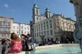 090424_linz_running_by-78